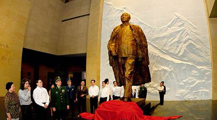 邓小平